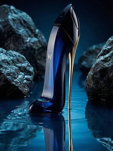 Perfume Good Girl Carolina Herrera Tacon Azul